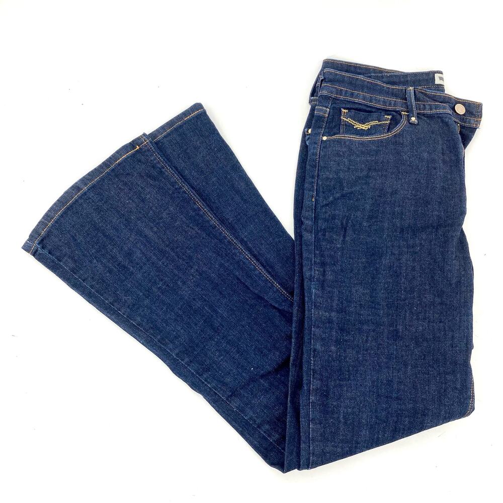Levi's blue denim mid-rise bootcut jeans (28) button‎ pockets